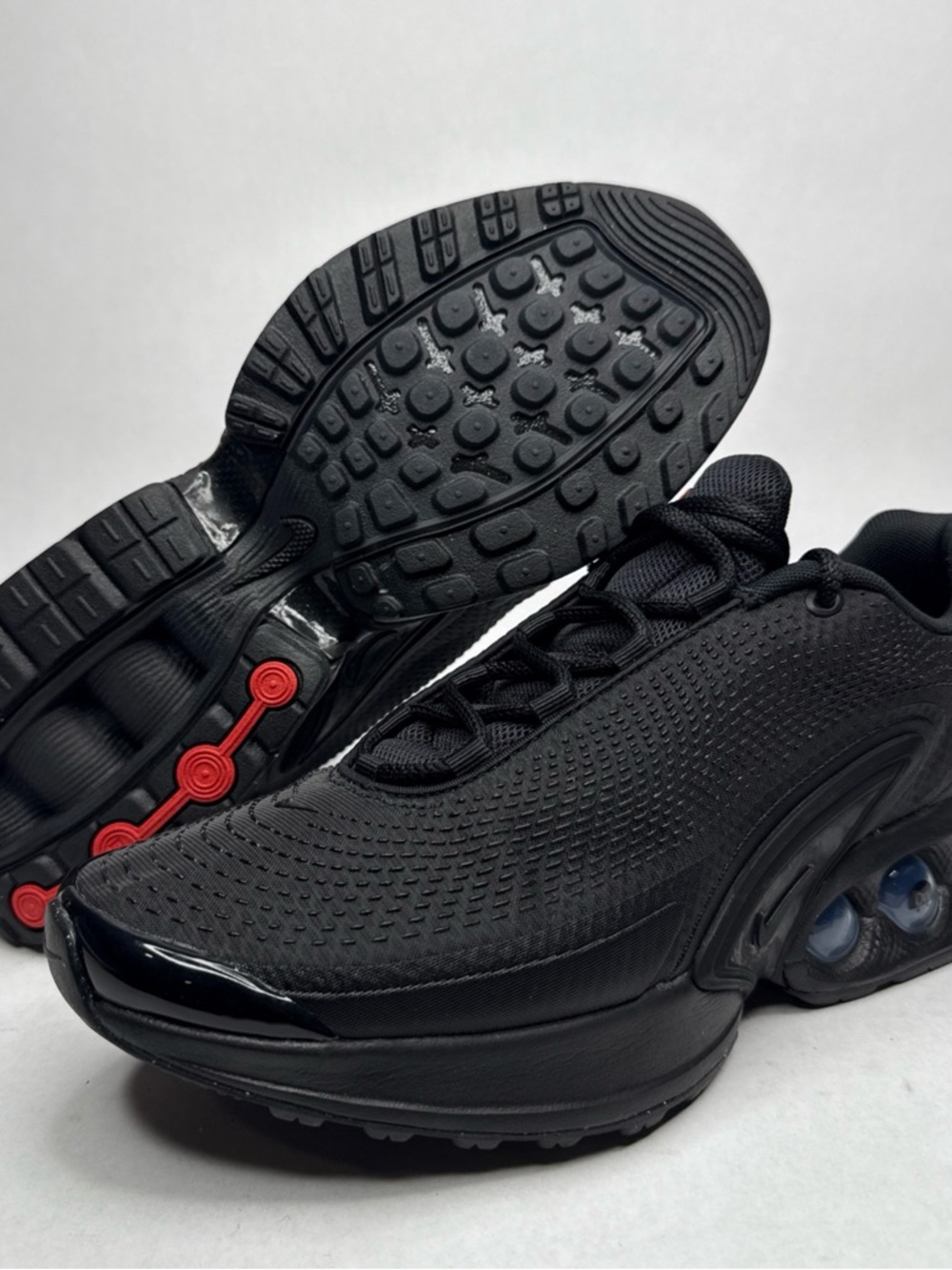 Nike Men's Air Max DN Mens 11.5 "Triple Black" Running Shoes DV3337-006